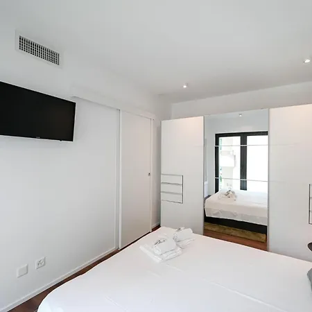 Lugano Modern Concept 4 *