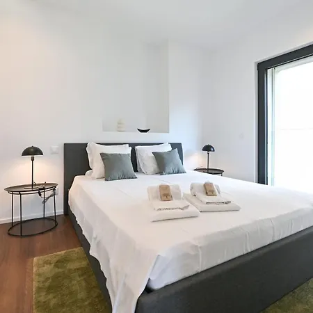 Apartment Lugano Modern Concept 4 *
